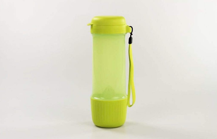 Gourde verte Tupperware