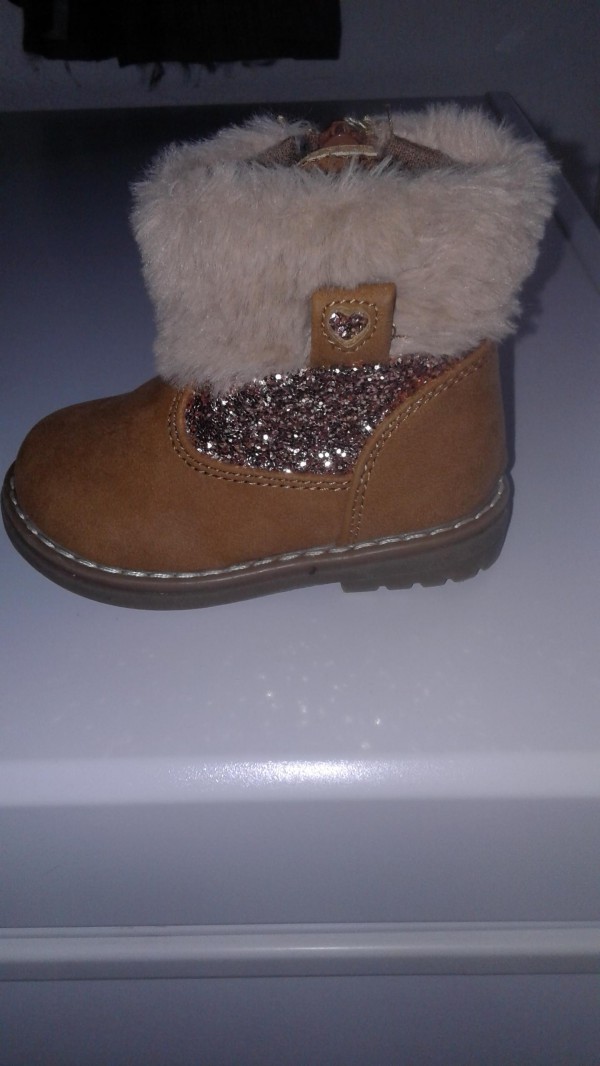 1 Botte marron paillettes pointure 19