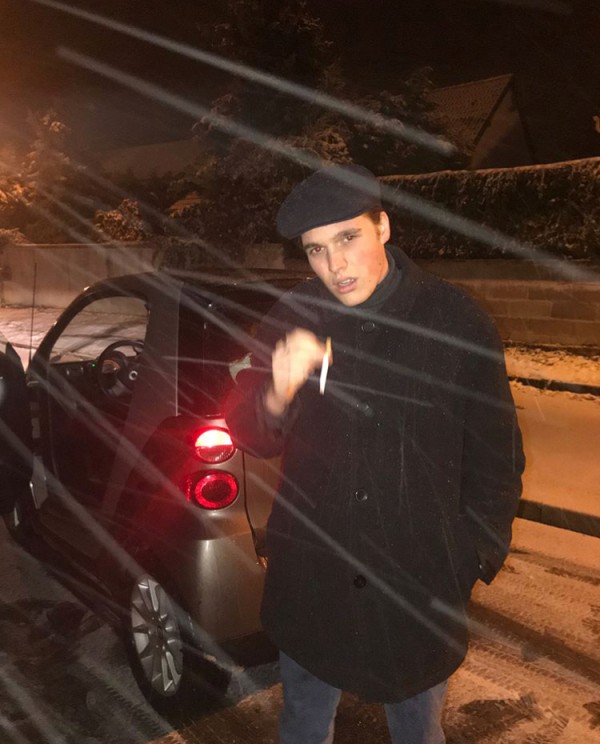 Long Manteau noir place st jean