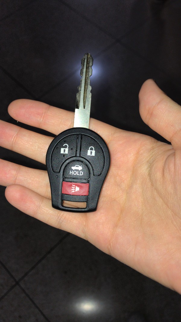 Nissan sentra key