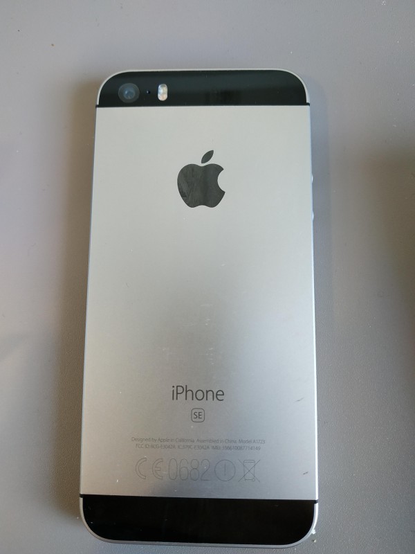 Iphone SE trouvé à Lyon quartier Confluence