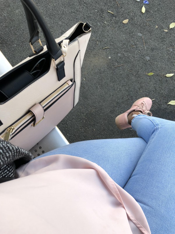 Perdu sac à main de couleur beige à Toulouse