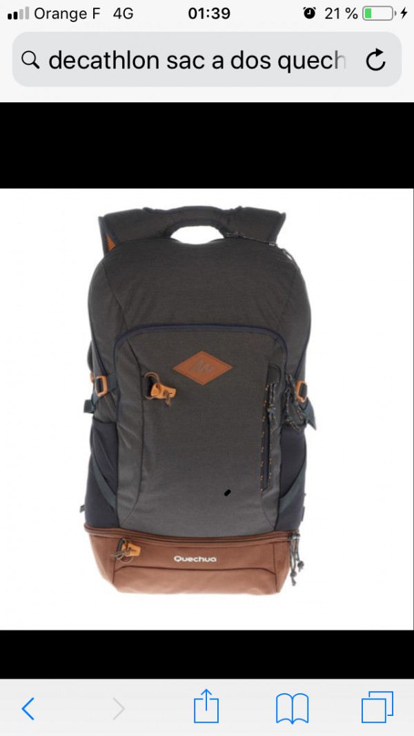 Oublie sac à dos quechua dans VTC rue condorcet 75009 mercredi 20/02 à 00h30.
