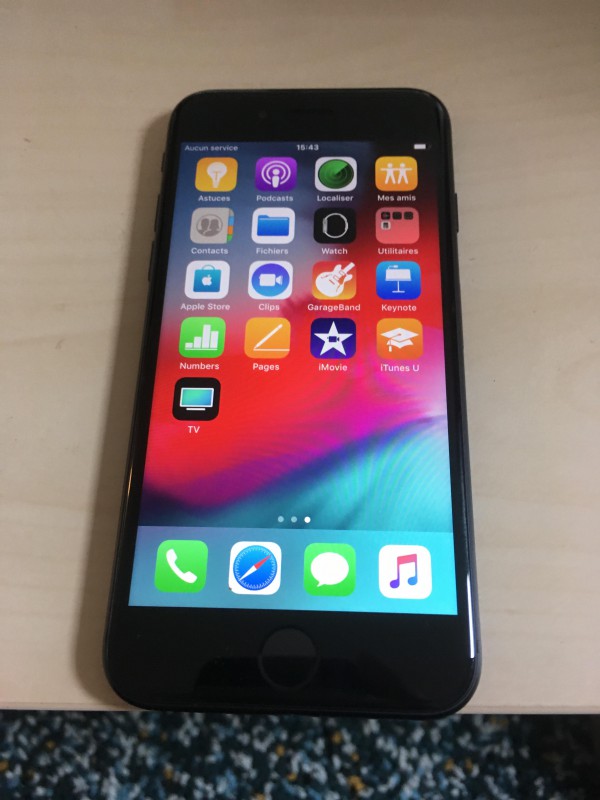 IPhone 8 Paris