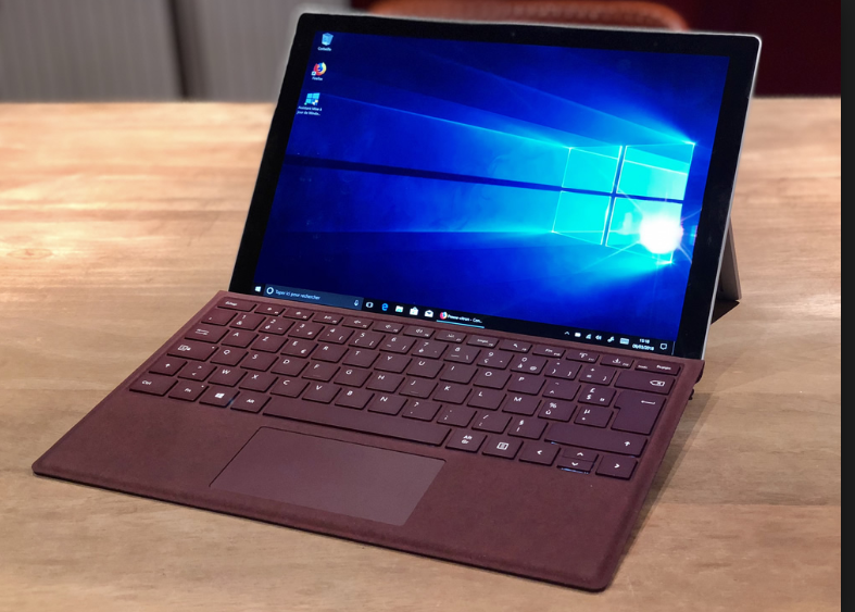 Tablette Microsoft Surface Pro 4 Grise et Bordeaux