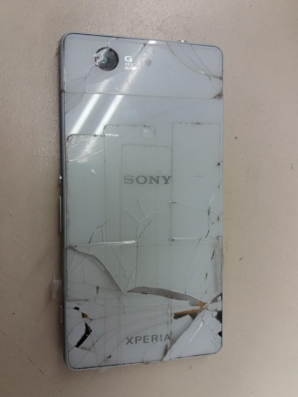 Sony Xperia trouvé Niort rue terraudiere