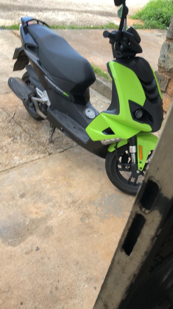 scooter speedfight 4 vert