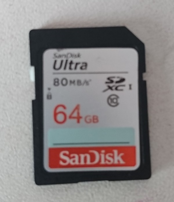 Carte SD SANDISK 64go sur la ligne L