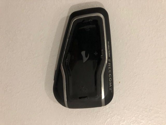 Trouvé bluetooth scala rider freecom 2 Matour 71520