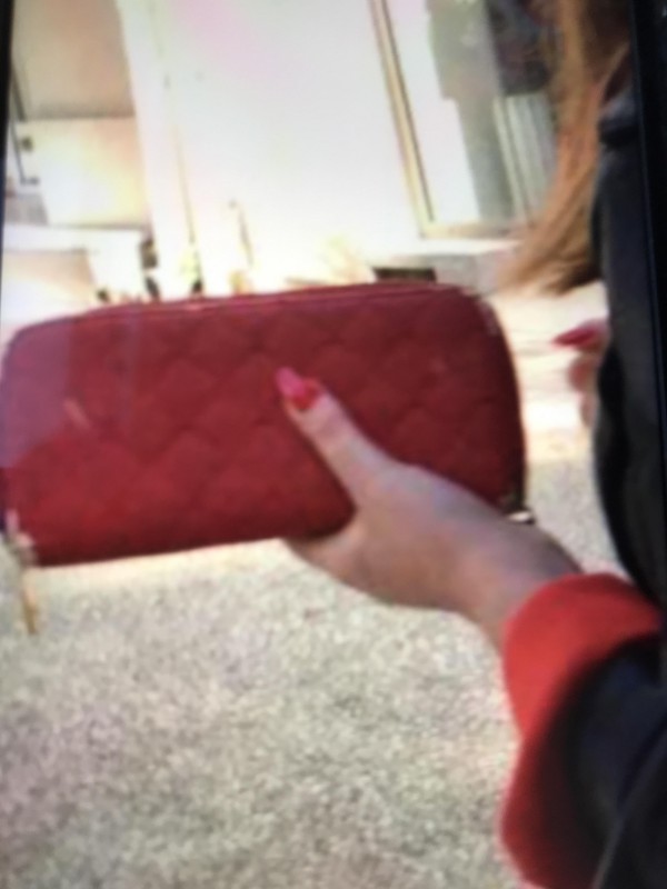 Perdu porte monnaie rouge