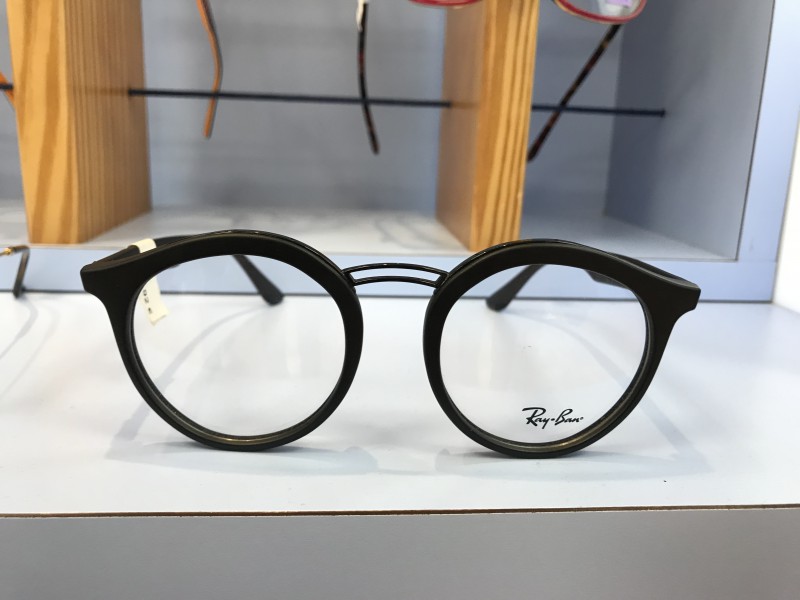 Lunette de vue RayBan Noir et son étui