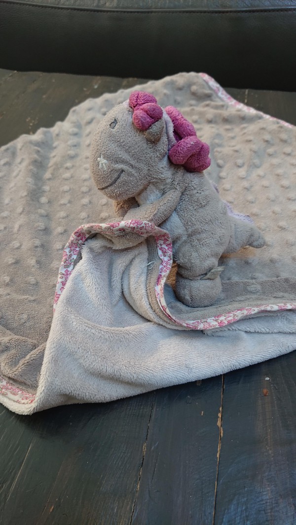 Doudou couverture gris