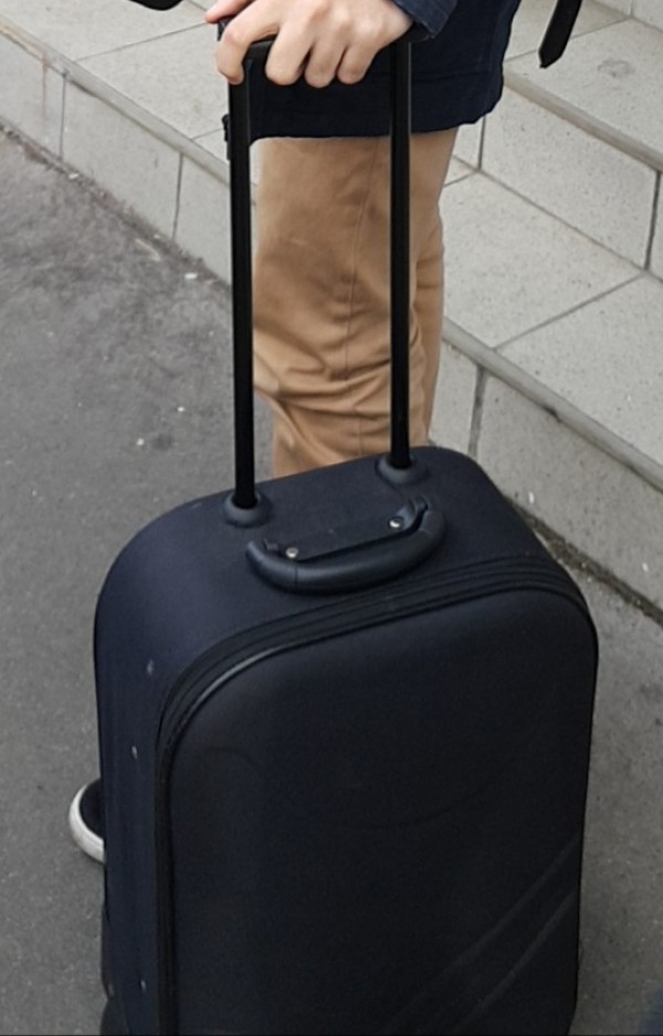 Perte d'une petite valise noire TGV Angoulême- St Pierre des CorpsVoiture 16