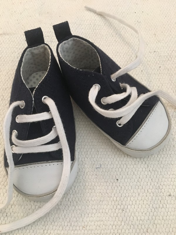 Chaussures bébé basket à Antibes