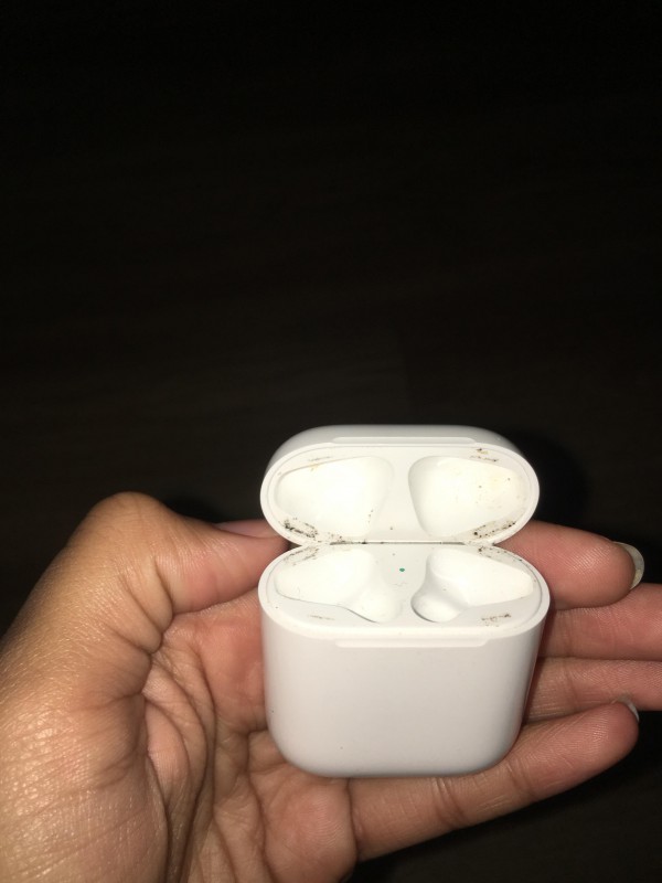Perdu Airpods Avion Alitalia Rome-Paris AZ318