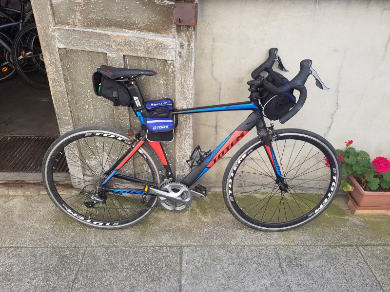 Velo de course totem