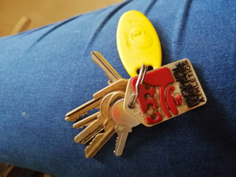 Trousseau de clé appartement arrêt de bus fauré wattrelos