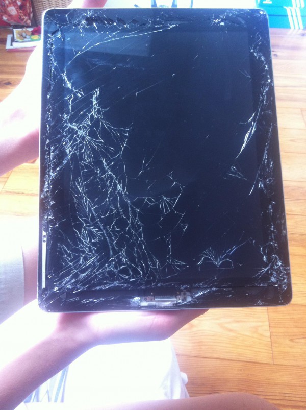tablette Apple 4 ième génération; trouvée à Auffay Val de scie (76720) au carrefour