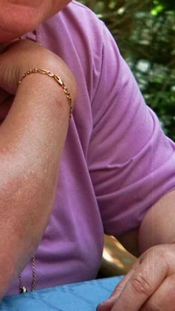 Perdu un bracelet en or le prénom [nom masqué] gravé