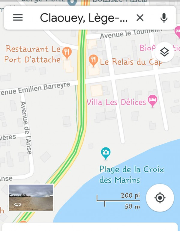 perdu sac plage bleu sur plage claouey