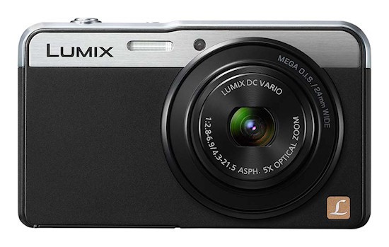 Lumix compact noir à Egriselles le Bocage le 3 août