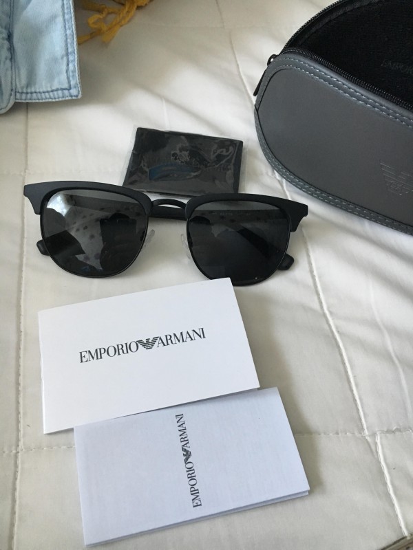 Lunettes de soleil Noir Emporio Armani à ma vue