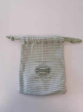 Perdu trousseau de clés et badge de garage dans petit sac