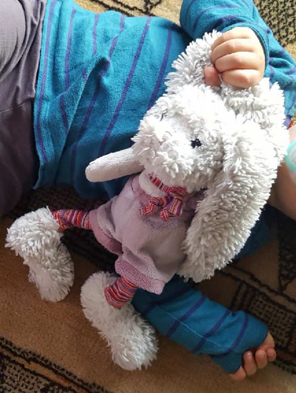 Peluche lapin blanc