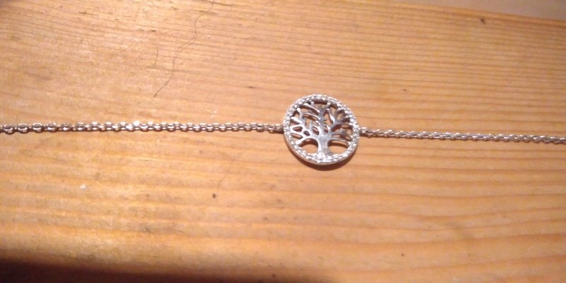 chaine arbre de vie