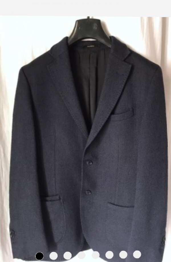 Perdu Veste Massimo Dutti bleu noir dans l'avion UX1025 Air Europa