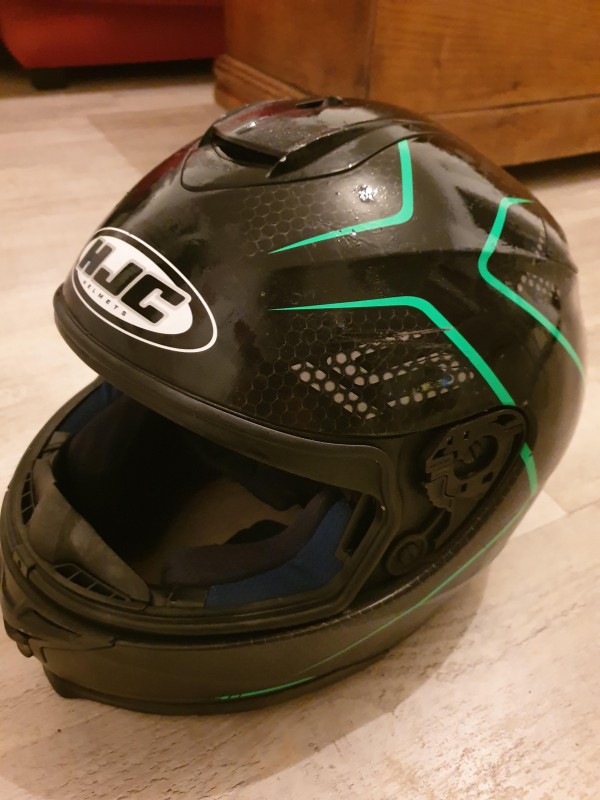 Casque de moto, Clavières
