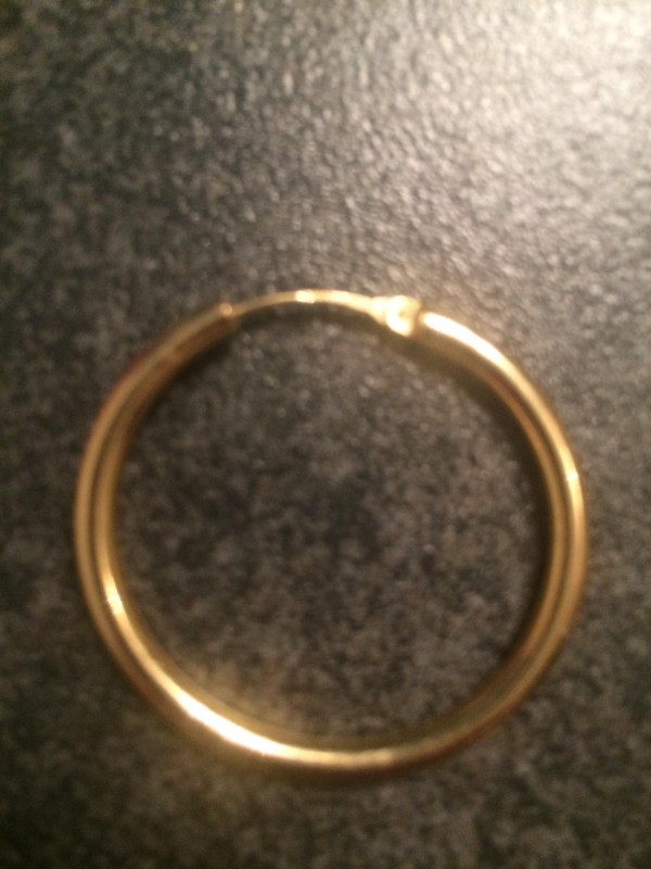 Boucle d’oreille (créole) perdue à Nantes