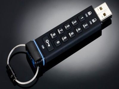 Clé usb voler dans tas d’affaire