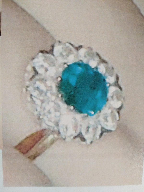 Bague émeraude et diamants or jaune et gris