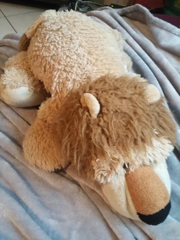 Doudou /peluche Lion