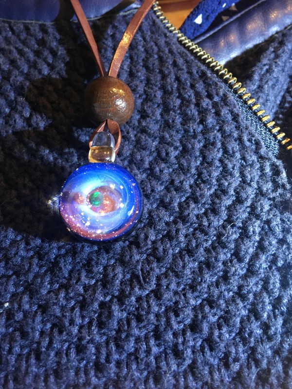 Perdu bijou boule galaxy collier cuir - Remiremont