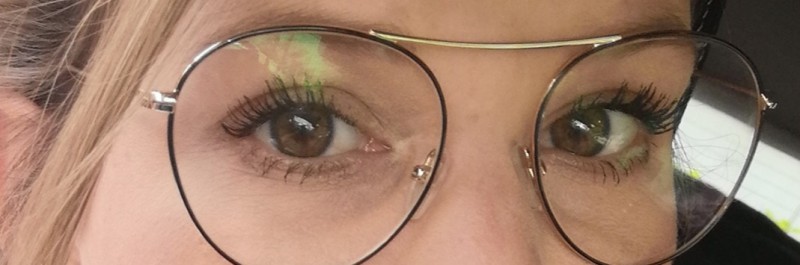 Perdu lunettes dans etui noires