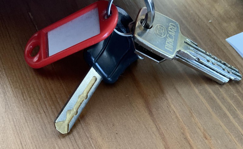 clés de logement et véhicules trouvées vieux lille