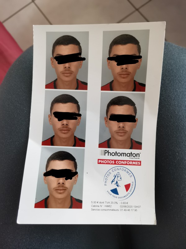 Photos d'identité dans le tram B