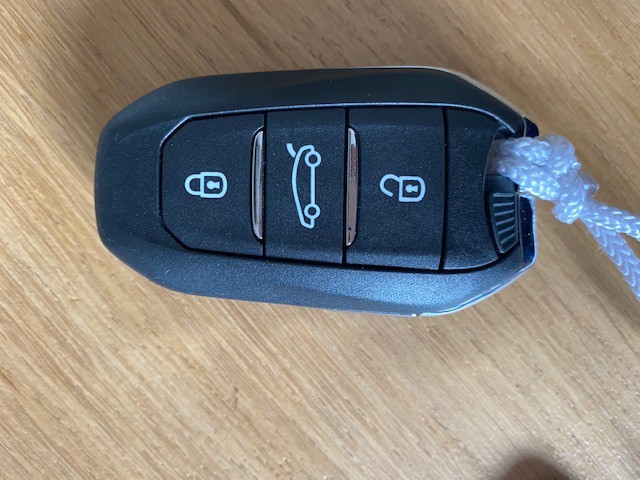 perdu clé de voiture peugeot systeme sans serrure