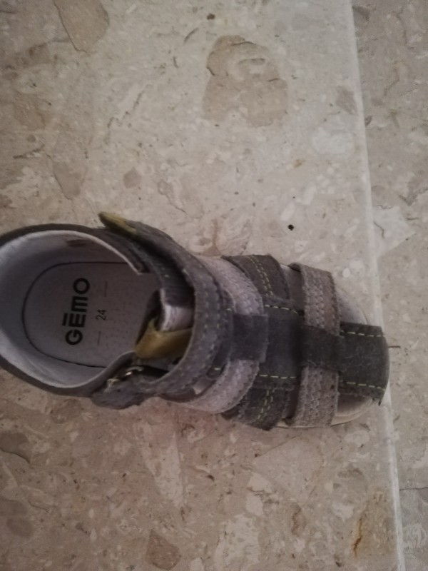 Sandalette garçon taille 24