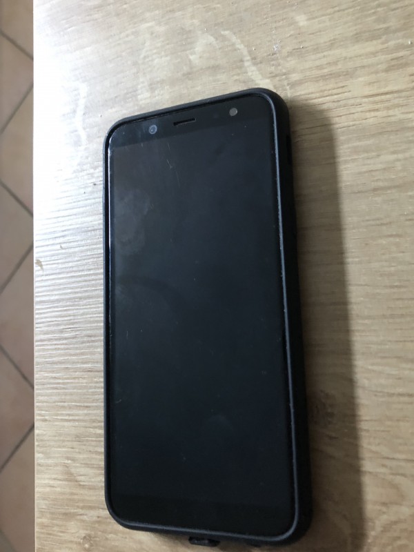 Téléphone portable trouvé chez cottet