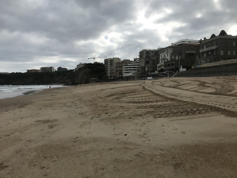 Perdu iPhone Xr noir a Miromar plage