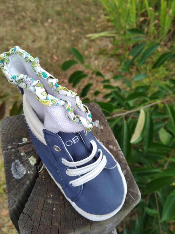 Chaussure et chaussette bébé taille à Trelissac, rue des Glycines