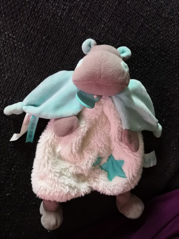 Doudou hippopotame bleu