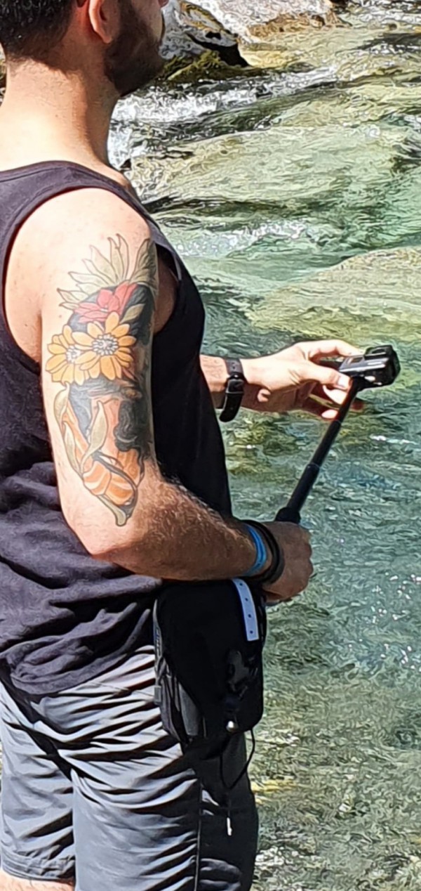 GoPro Hero7 Black avec selfie stick a Cassis, 1 Quai de Moulins