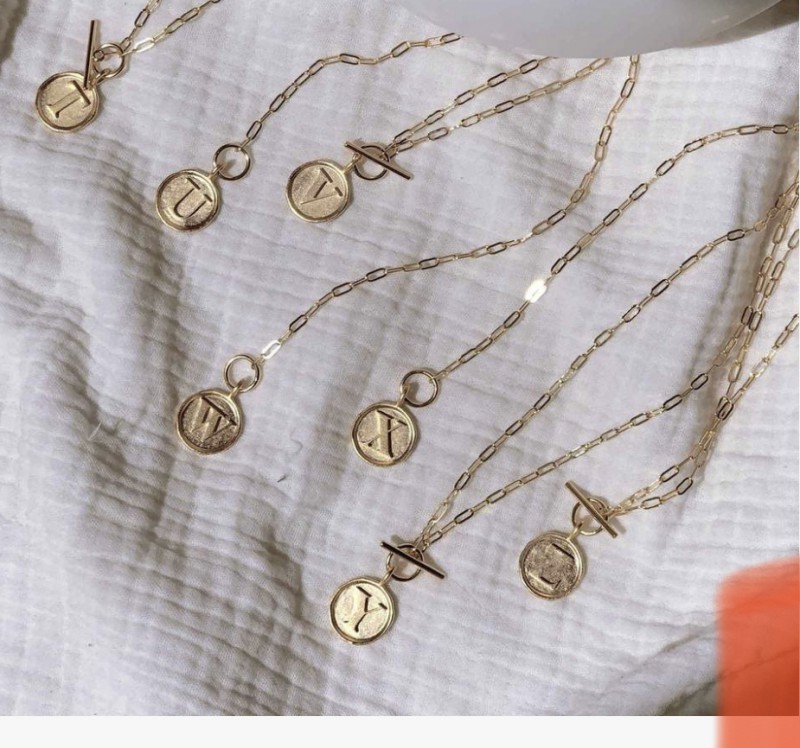 Collier avec lettre K Aigues-Mortes