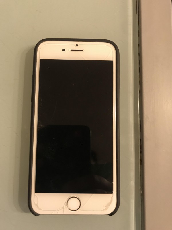 Trouvé IPhone à Albi, place du Vigan