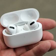 Air Pods Pro "VIC' perdus Deauville