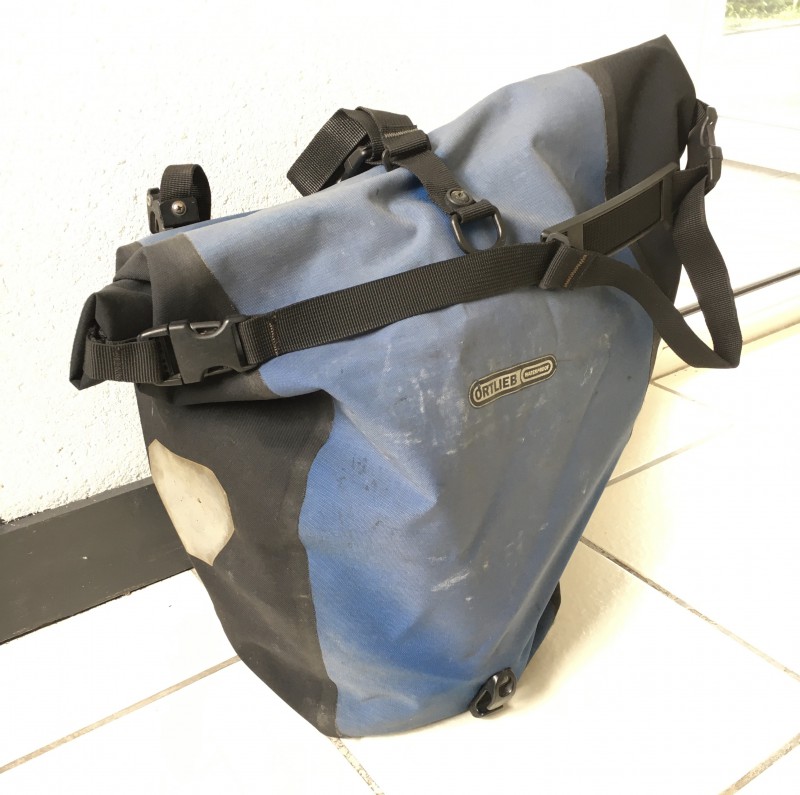 Sac bleu 'Ortlieb' (cycliste)